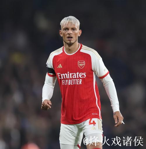 阿森纳中卫本-怀特腿筋受伤，预计缺阵4至6周，BBC报道